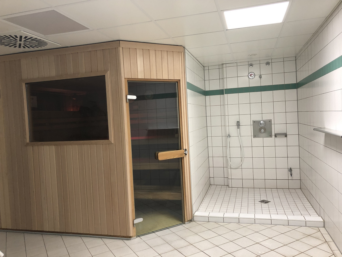 2019 TCI Sauna Dusche rechts