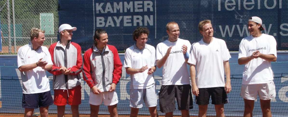 1. Herren in der 2. Bundesliga 2005 – v. l.: Rainer Gerhard, Matthias Bachinger, Martin Hehensteiger, Andreas Posavac, Christoph Palmannshofer, Markus Wislsperger, Rainer Falenti